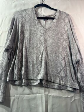 Freshman Small Light Gray Snake-Print V-Neck Sweatshirt